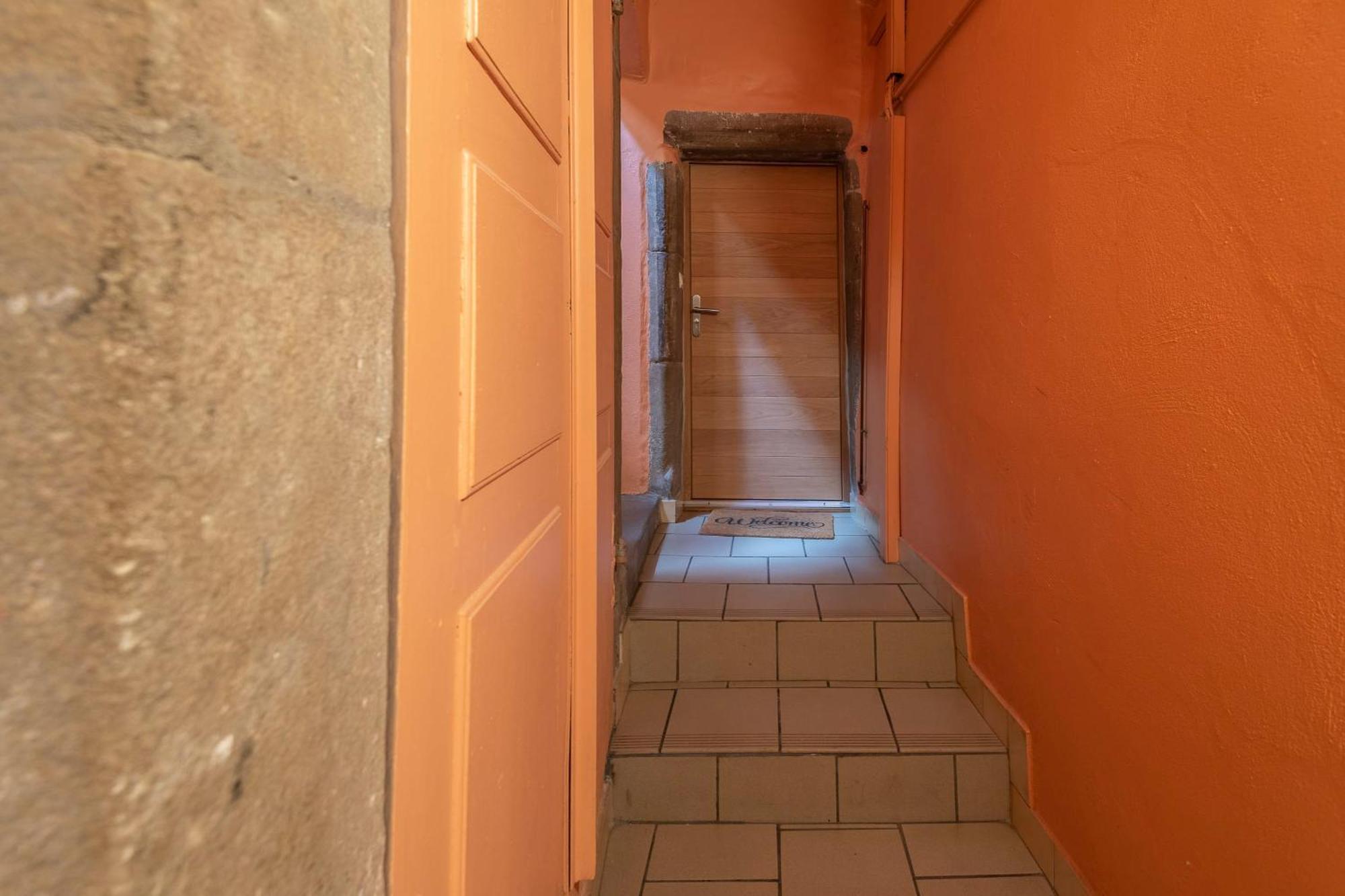 Апартаменты Passage De L'Eveche Анси Экстерьер фото